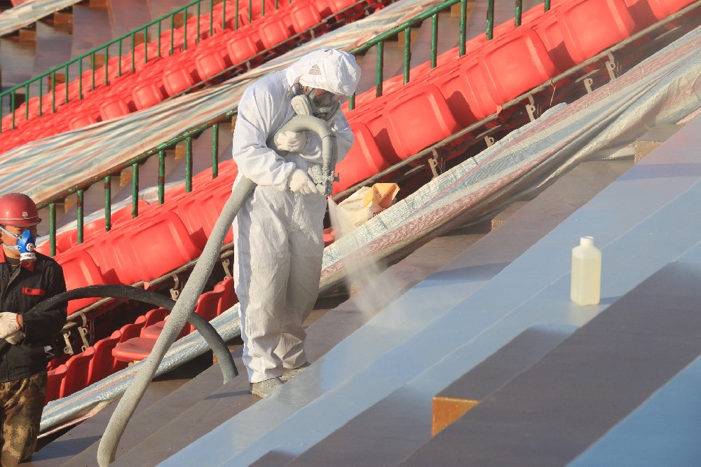 聚脲防水噴涂機是如何防水的？